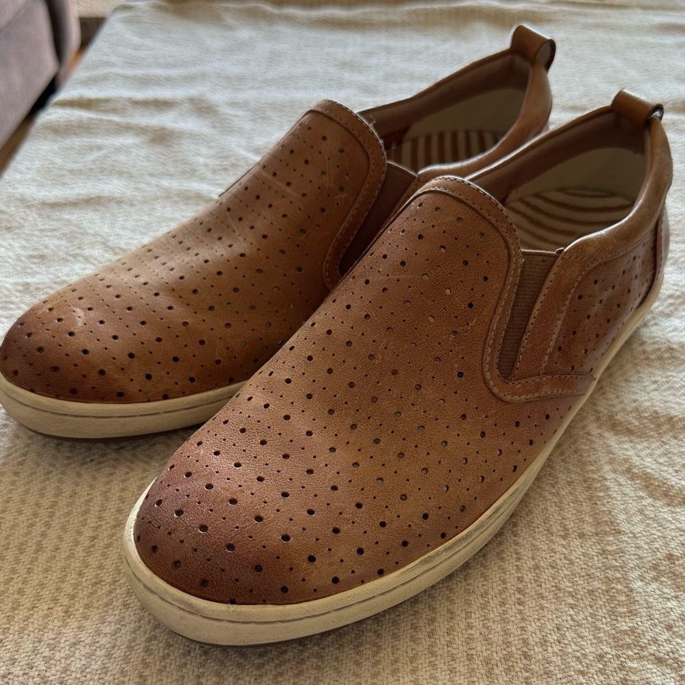 Taos Tan Perforated Leather Slip-On Shoes - Picture 3 of 6